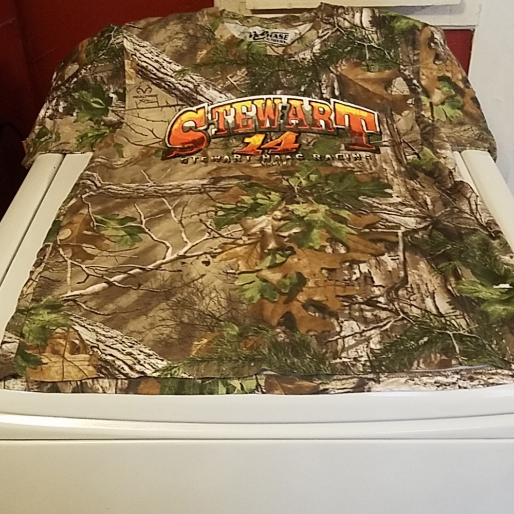Chase authentics camo Tony Stewart shirt sz L NWOT